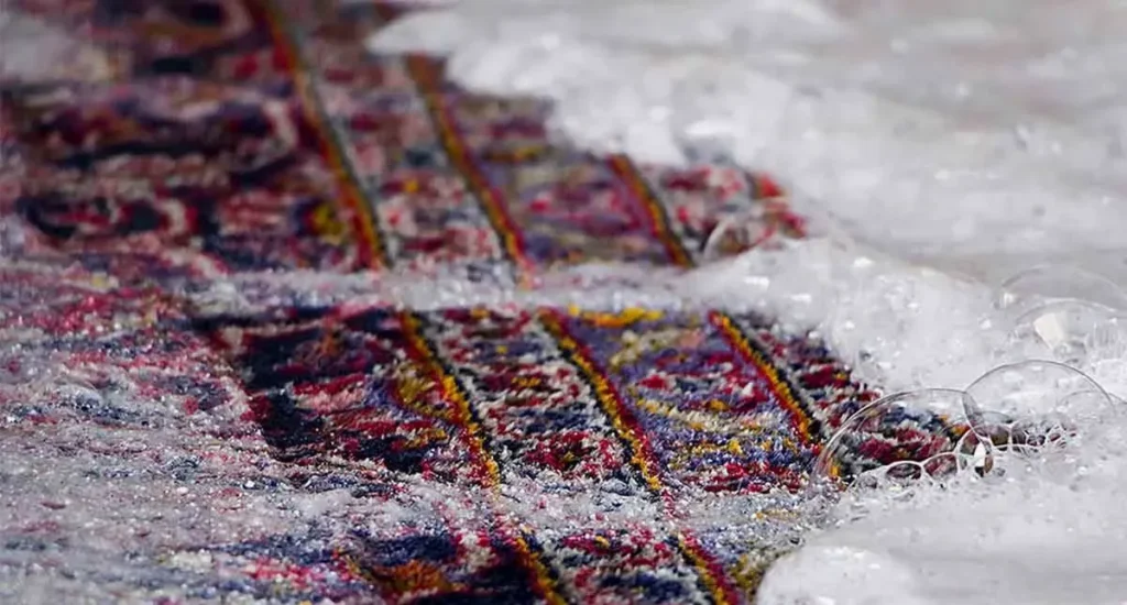 آموزش شستن فرش ابریشم