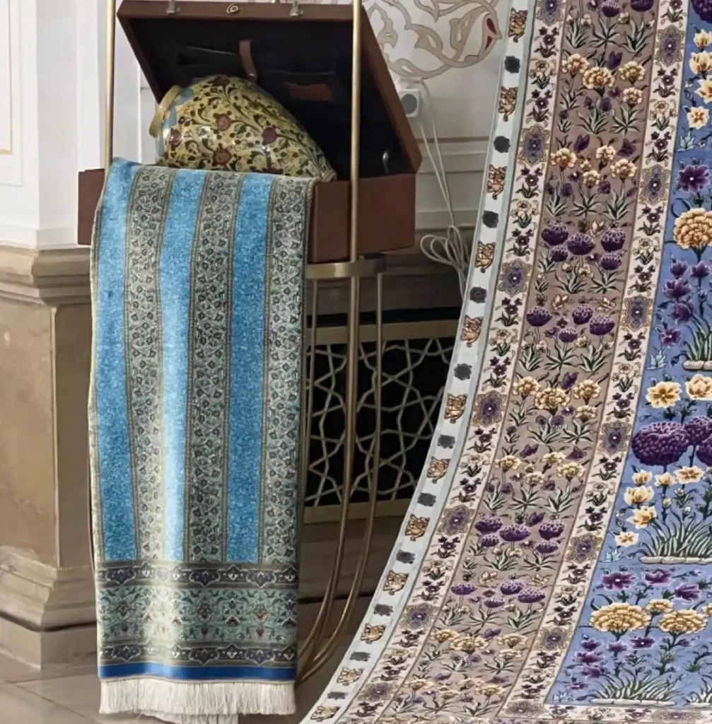 نحوه شستشوی فرش ابریشم